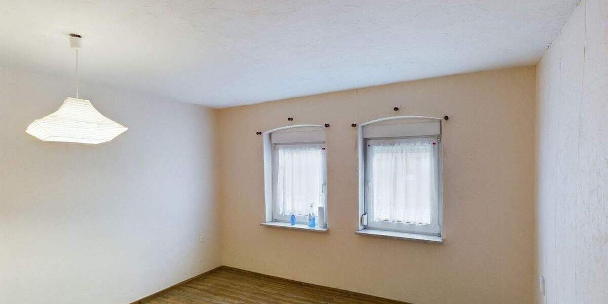 Doppelhaushälfte Pfiffelbach Pfiffelbach - 5 Zimmer, 102 m&sup2;, 69.000&euro; | Angebot:25679330