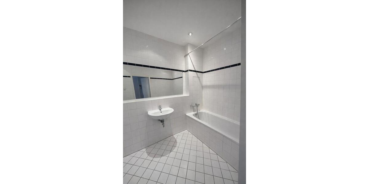 Etagenwohnung Jena - 2 Zimmer, 60 m&sup2;, 580&euro; | Angebot:25982535