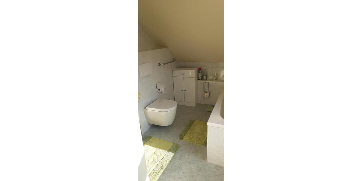 Etagenwohnung Bucha - 2 Zimmer, 60 m&sup2;, 900&euro; | Angebot:25792966