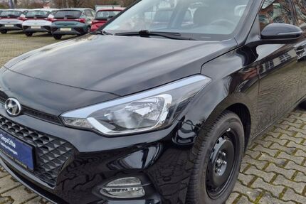 Hyundai i20 21.000 km 15.985 &euro; Jena 07743
