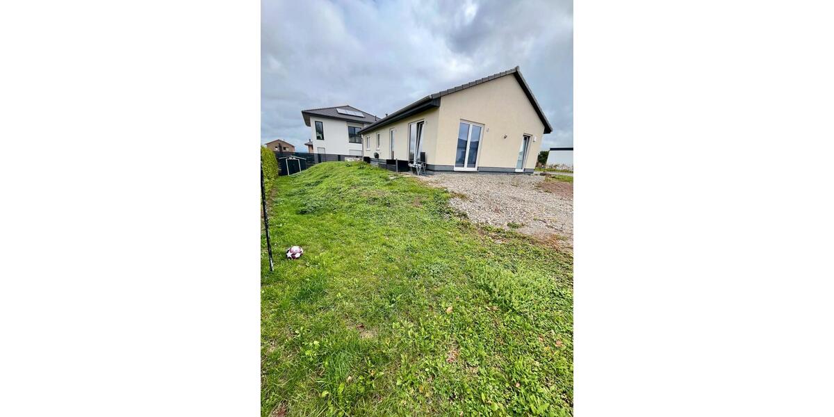 Einfamilienhaus Am Ettersberg - 4 Zimmer, 105 m&sup2;, 310.000&euro; | Angebot:26101977