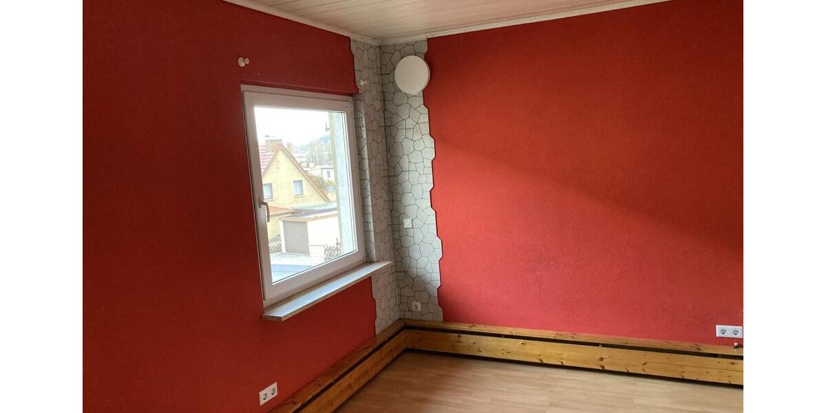 Etagenwohnung Kahla - 5 Zimmer, 124 m&sup2;, 870&euro; | Angebot:17932814
