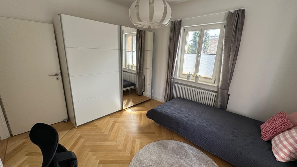 Etagenwohnung Weimar Ehringsdorf - 3.5 Zimmer, 130 m&sup2;, 1.700&euro; | Angebot:22011498