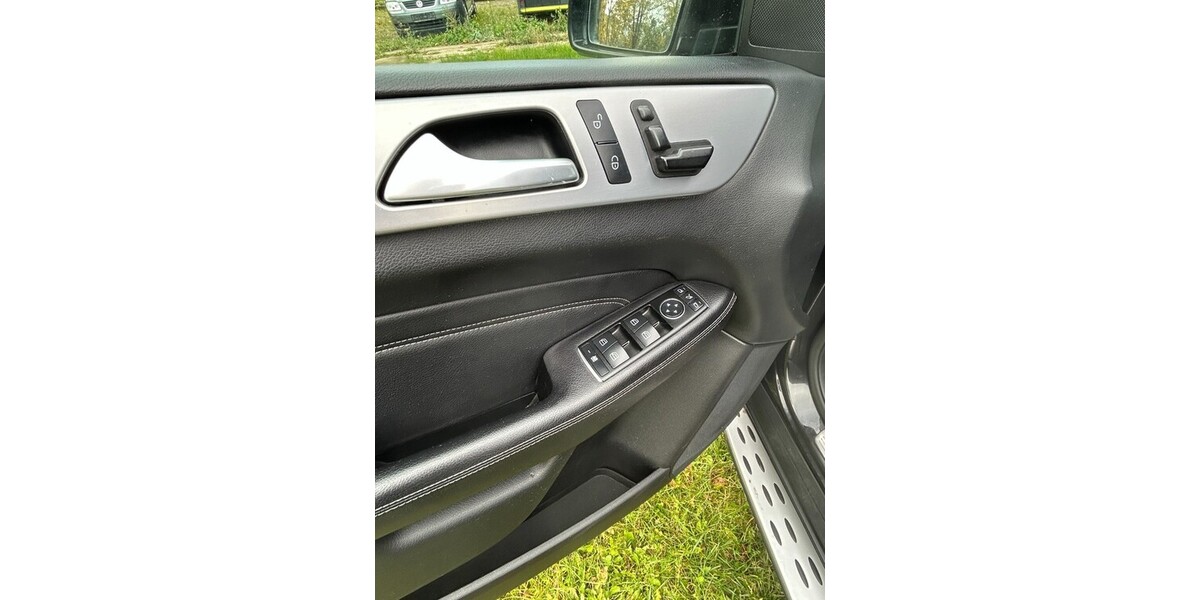 Mercedes-Benz M-Klasse 241.979 km 22.800 &euro; Erfurt 99084