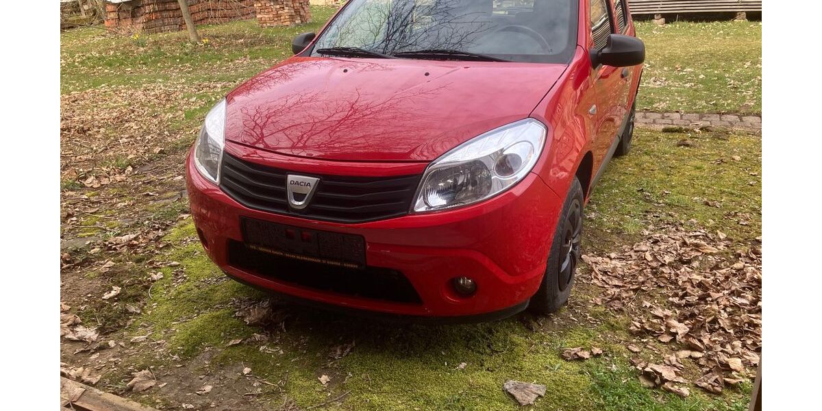 Dacia Sandero 82.000 km 2.500 &euro; Blankenhain 99444
