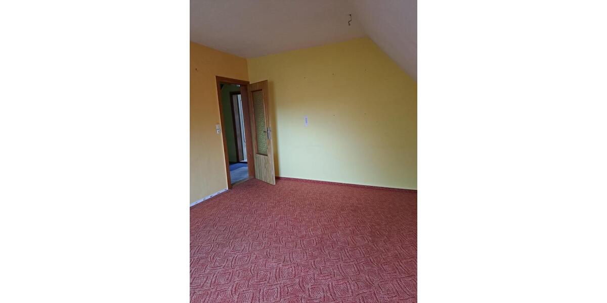 Einfamilienhaus Stadtilm - 7 Zimmer, 120 m&sup2;, 140.000&euro; | Angebot:24533046