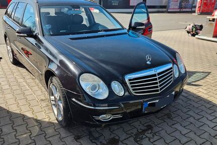 Mercedes-Benz E 200 201.214 km 6.800 &euro; Amt Wachsenburg 99334