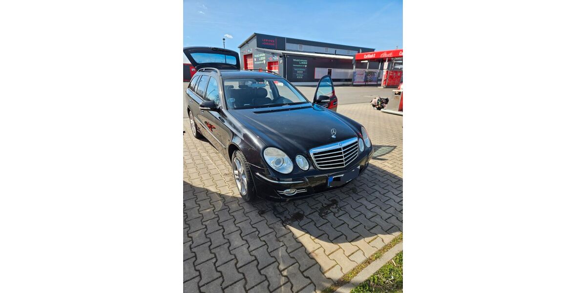 Mercedes-Benz E 200 201.214 km 6.800 &euro; Amt Wachsenburg 99334