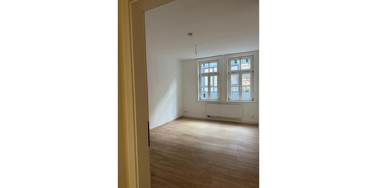 Etagenwohnung Erfurt - 5 Zimmer, 140 m&sup2;, 2.100&euro; | Angebot:26039468