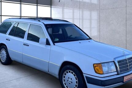 Mercedes-Benz E 230 366.105 km 2.990 &euro; Erfurt 99086