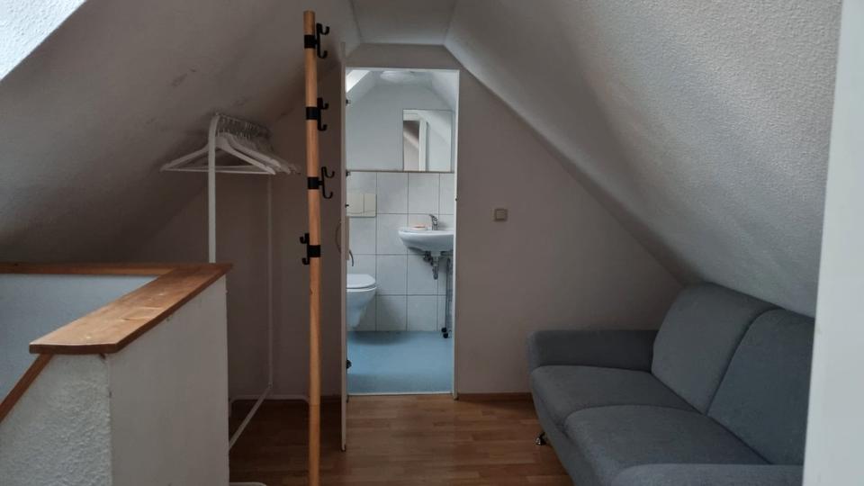 Dachgeschoßwohnung Jena Kernberge - 1 Zimmer, 28 m&sup2;, 290&euro; | Angebot:26234033