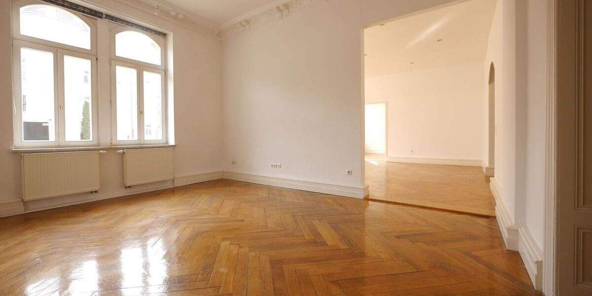 Etagenwohnung Erfurt Altstadt - 3 Zimmer, 134 m&sup2;, 975&euro; | Angebot:26153992