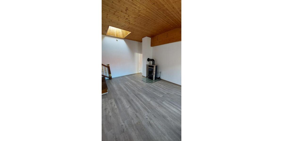 Etagenwohnung Rudolstadt - 2 Zimmer, 67 m&sup2;, 603&euro; | Angebot:26632754