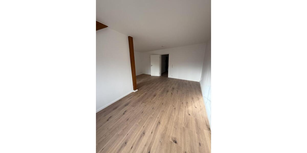 Etagenwohnung Kahla - 2.5 Zimmer, 68 m&sup2;, 650&euro; | Angebot:26575969