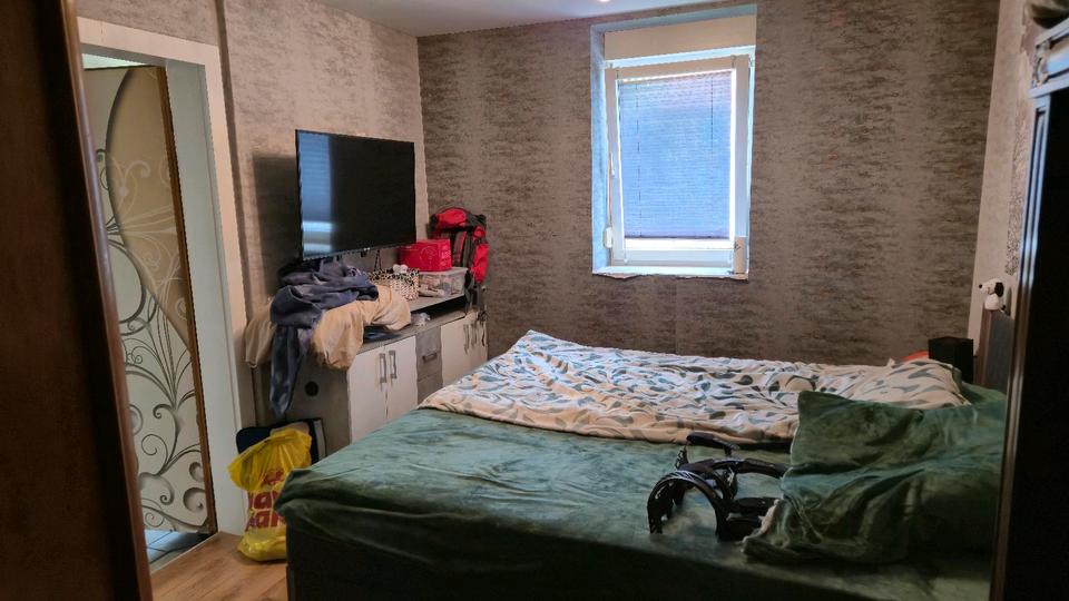 Reihenhaus Sömmerda - 6 Zimmer, 168 m&sup2;, 95.000&euro; | Angebot:27247182