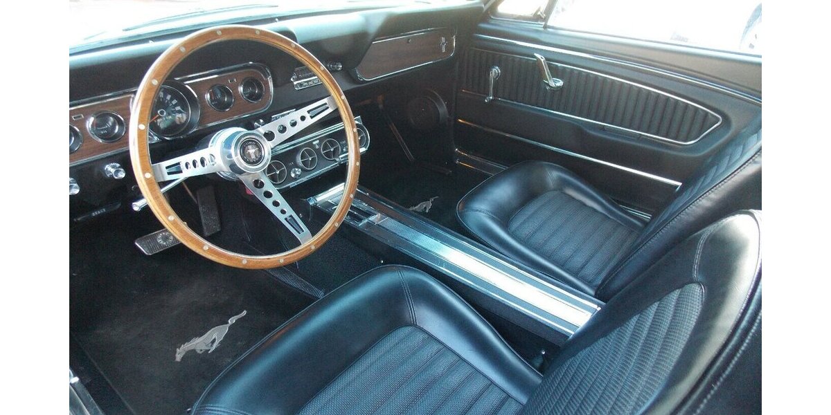 Ford Mustang V8 mit Wertgutachten 37.000 km 32.500 &euro; Rudolstadt 07407