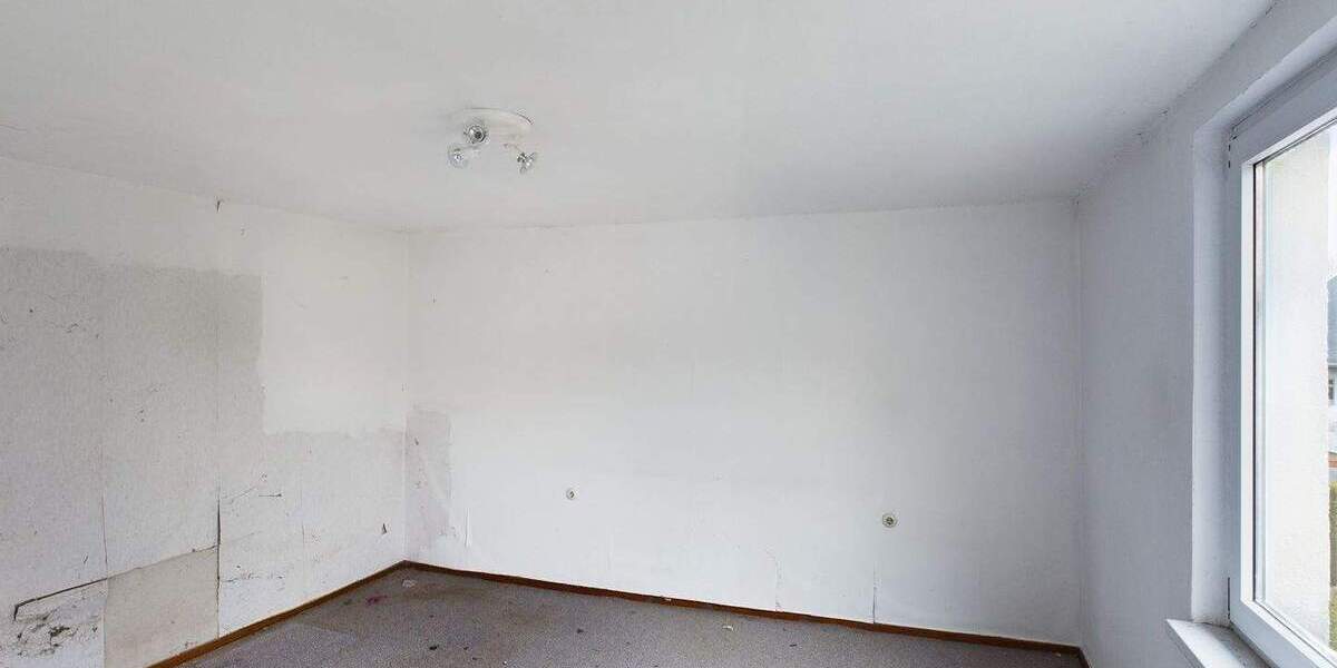 Einfamilienhaus Am Ettersberg Vippachedelhausen - 8 Zimmer, 160 m&sup2;, 75.000&euro; | Angebot:25679315