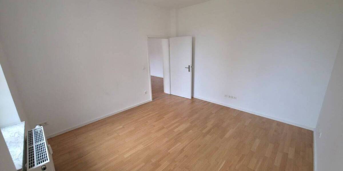Etagenwohnung Jena Zwätzen - 1 Zimmer, 67 m&sup2;, 750&euro; | Angebot:26075655