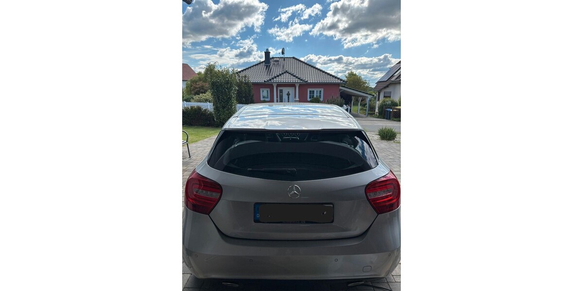 Mercedes-Benz A 180 201.547 km 9.900 &euro; Bucha 07751