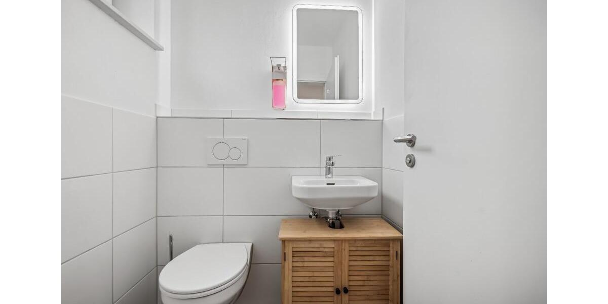 Reihenhaus Bucha - 7 Zimmer, 153 m&sup2;, 2.580&euro; | Angebot:26443858