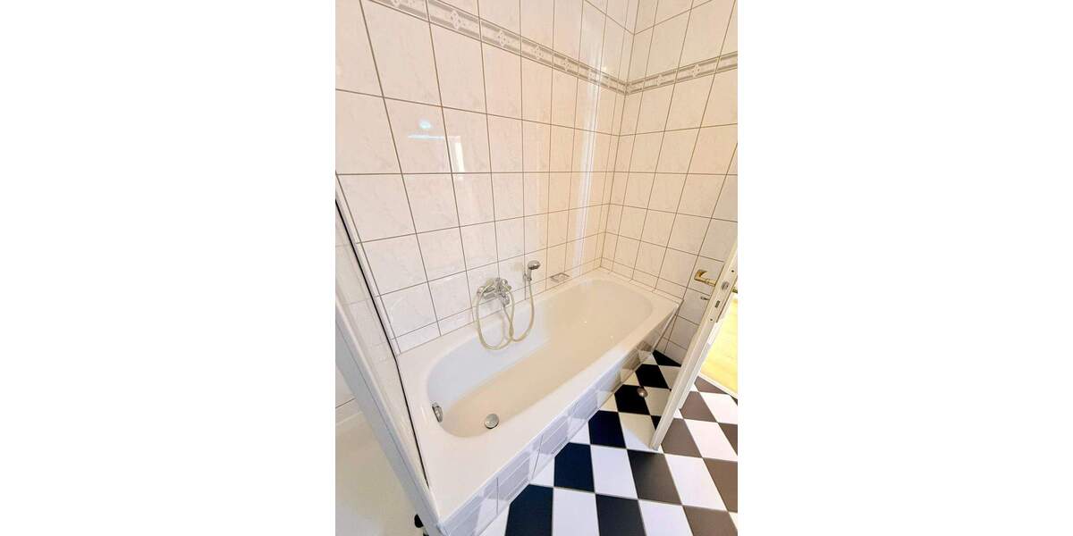 Etagenwohnung Erfurt Johannesvorstadt - 2 Zimmer, 67 m&sup2;, 159.950&euro; | Angebot:25663061