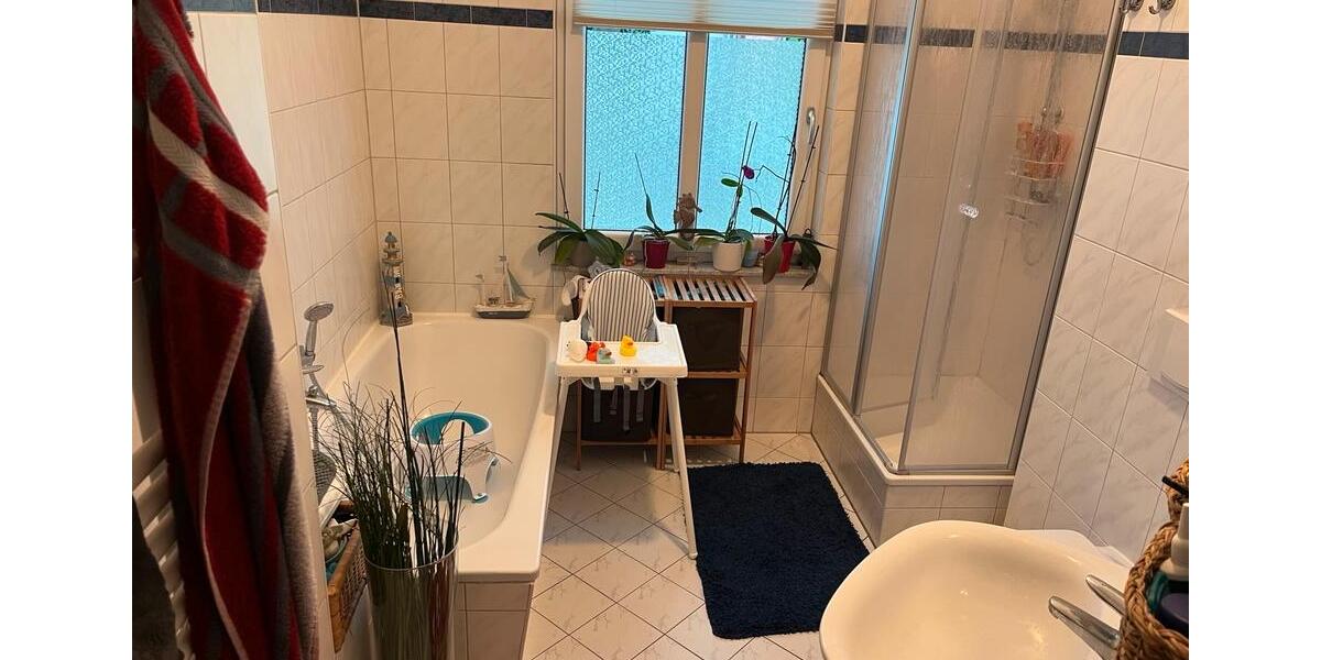 Erdgeschoßwohnung Jena Burgau - 4 Zimmer, 111 m&sup2;, 1.200&euro; | Angebot:26669577