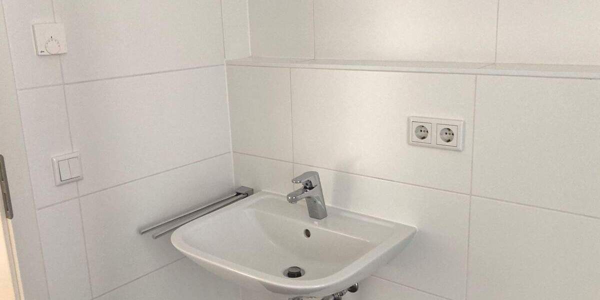 Etagenwohnung Jena Löbstedt - 2 Zimmer, 48 m&sup2;, 179.000&euro; | Angebot:26037624