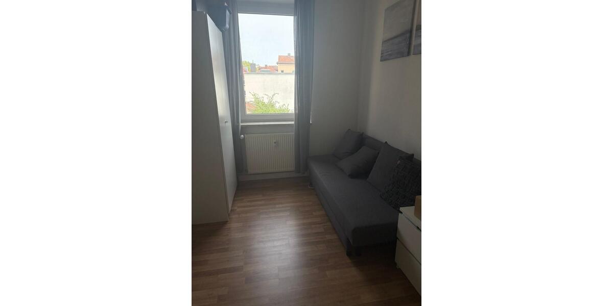 Etagenwohnung Weimar - 3 Zimmer, 68 m&sup2;, 680&euro; | Angebot:26549027