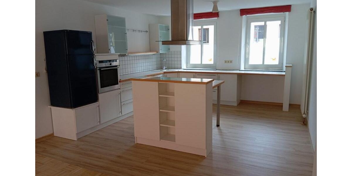 Etagenwohnung Erfurt - 2 Zimmer, 100 m&sup2;, 1.200&euro; | Angebot:19356337