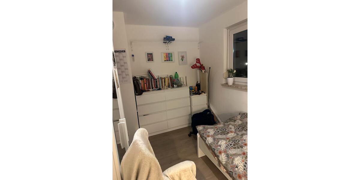 Erdgeschoßwohnung Jena Burgau - 1 Zimmer, 80 m&sup2;, 400&euro; | Angebot:25968242