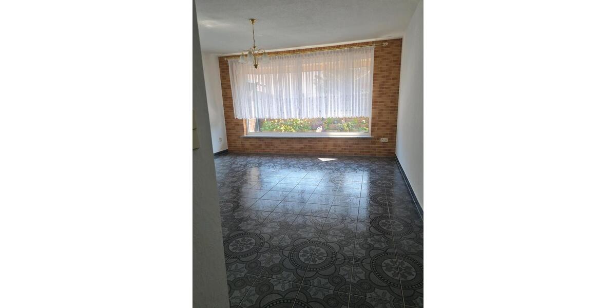 Erdgeschoßwohnung Kölleda - 3 Zimmer, 78 m&sup2;, 507&euro; | Angebot:26490549