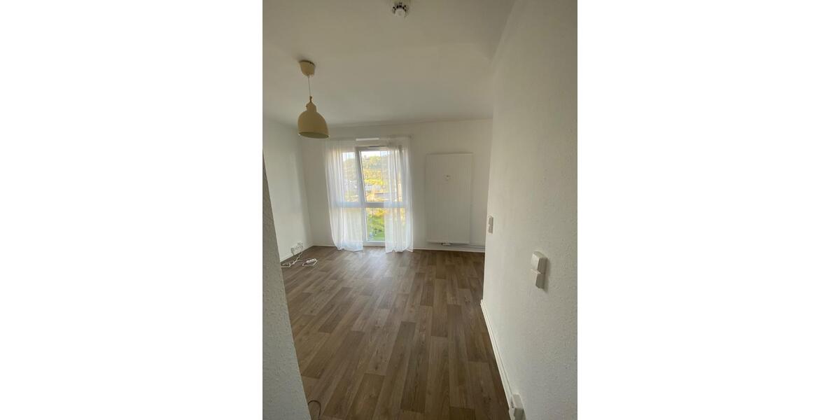 Etagenwohnung Jena Lobeda-Altstadt - 1 Zimmer, 24 m&sup2;, 140&euro; | Angebot:26384240