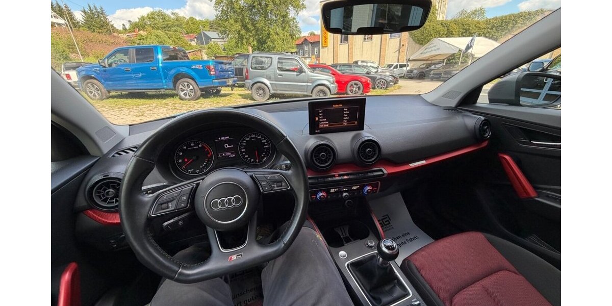 Audi Q2 S-Line