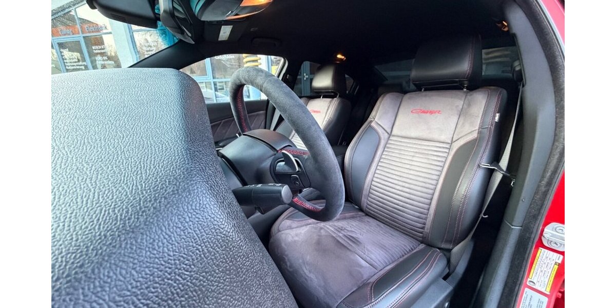 Dodge Charger 5.7 V8 HEMI R/T SRT 107.700 km 24.999 &euro; Rudolstadt 07407