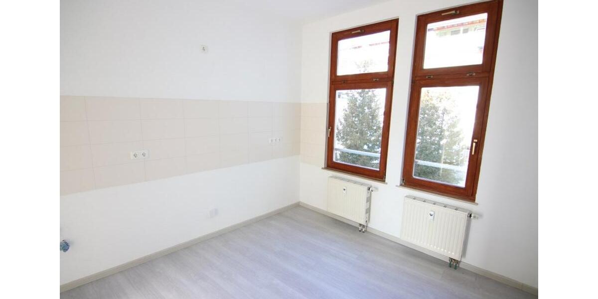 Etagenwohnung Apolda - 3 Zimmer, 96 m&sup2;, 625&euro; | Angebot:23555115