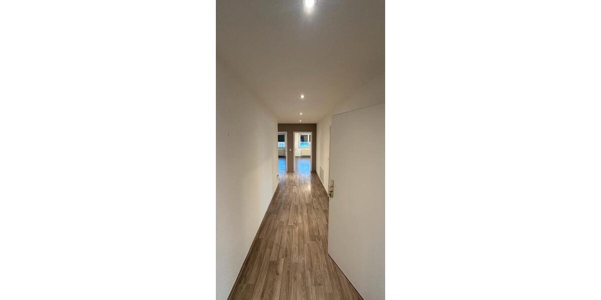 Etagenwohnung Blankenhain - 4 Zimmer, 125 m&sup2;, 900&euro; | Angebot:26604354