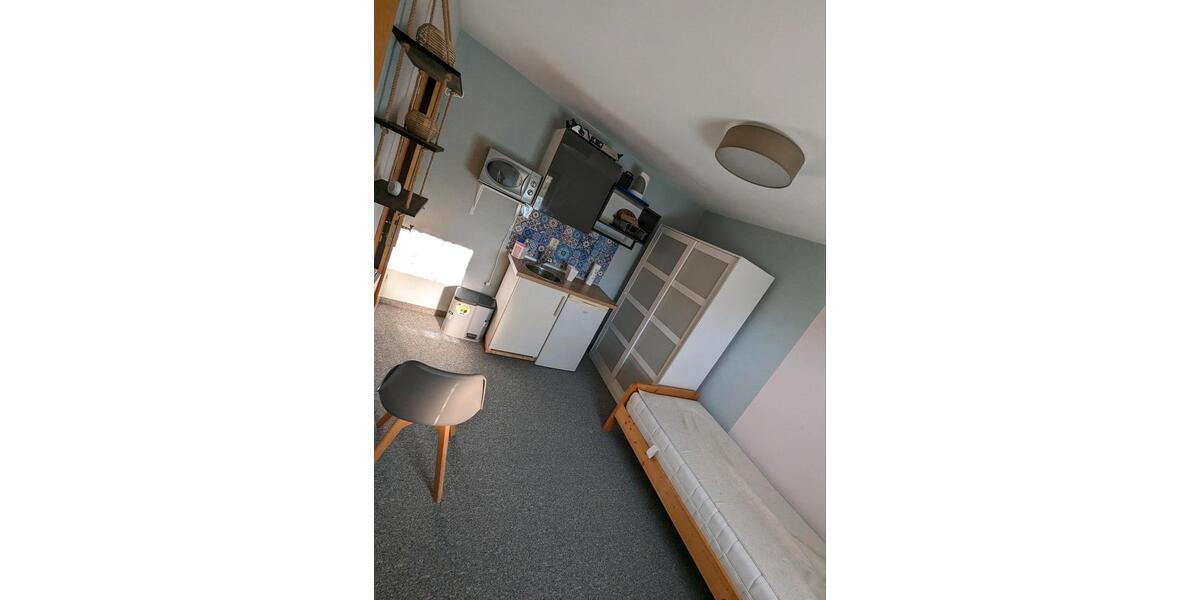 Etagenwohnung Bucha - 1 Zimmer, 14 m&sup2;, 350&euro; | Angebot:25569194