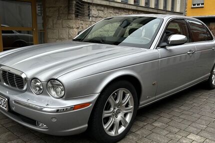 Jaguar XJ8 169.000 km 18.250 &euro; Erfurt 99084