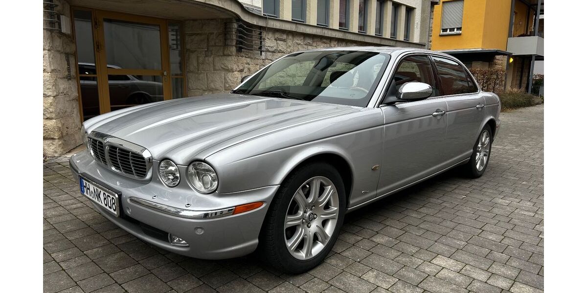 Jaguar XJ8 169.000 km 18.250 &euro; Erfurt 99084