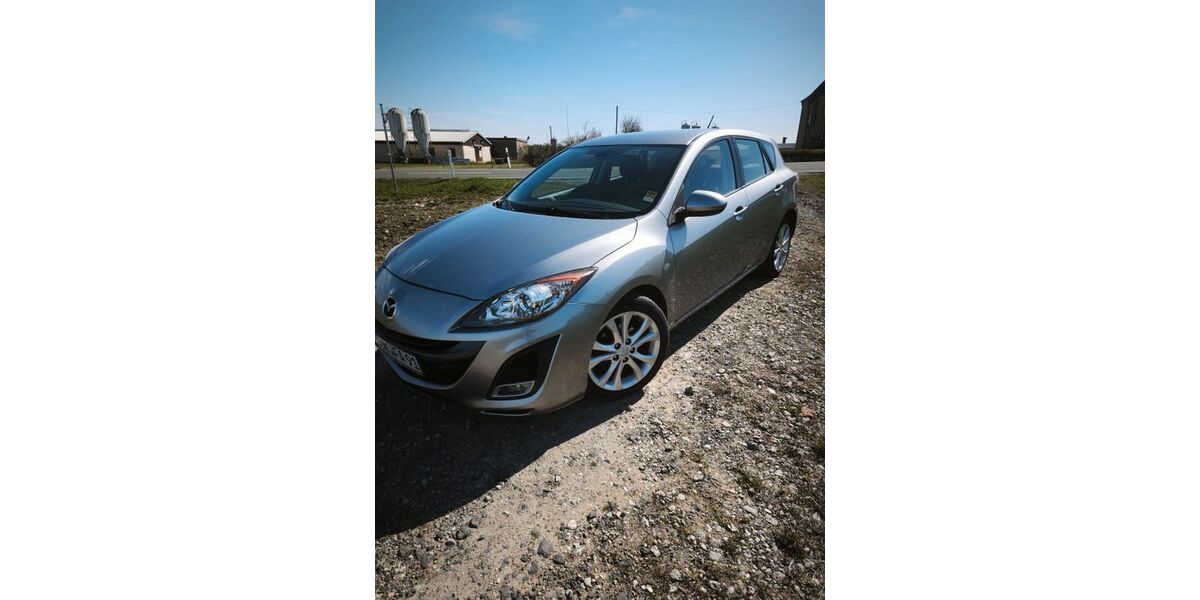 Mazda 3 155.000 km 4.500 &euro; Bucha 07745