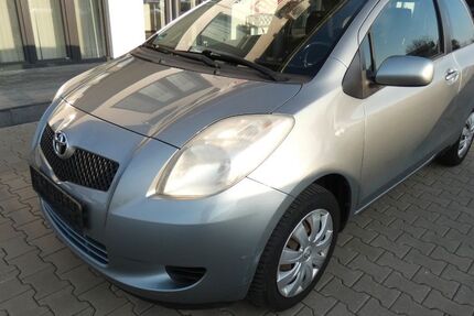Toyota Yaris 149.000 km 1.390 &euro; Erfurt 99087