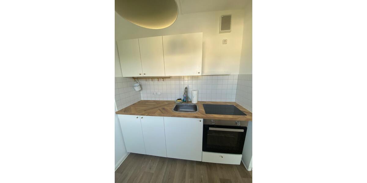 Etagenwohnung Jena Lobeda-Altstadt - 1 Zimmer, 24 m&sup2;, 140&euro; | Angebot:26384240