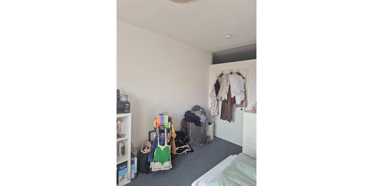 Etagenwohnung Jena Lobeda-Altstadt - 1 Zimmer, 16 m&sup2;, 300&euro; | Angebot:25902657