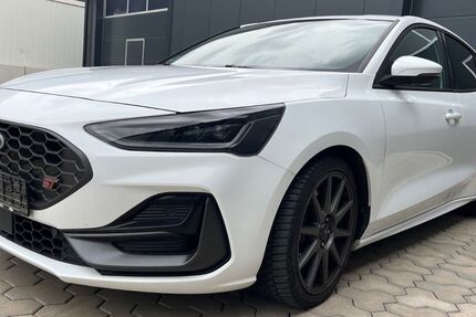 Ford Focus 47.700 km 27.490 &euro; Jena 07749